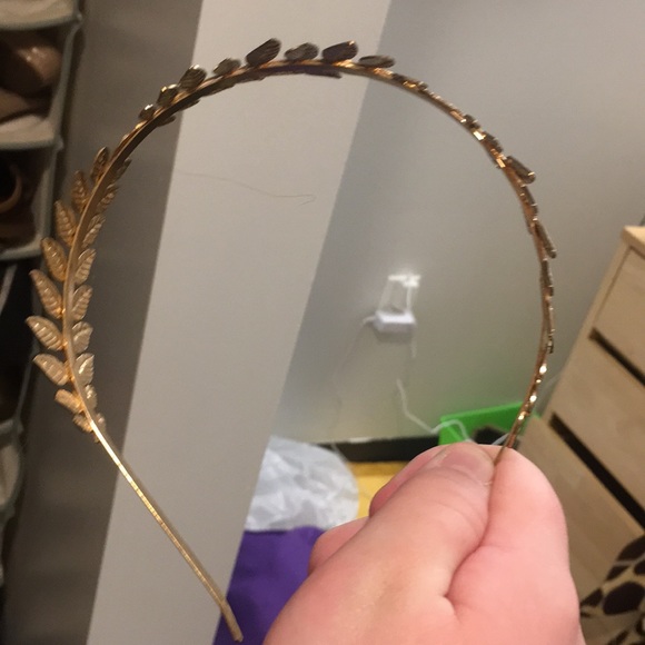 Gold Leaves Metal Headband - Picture 3 of 3